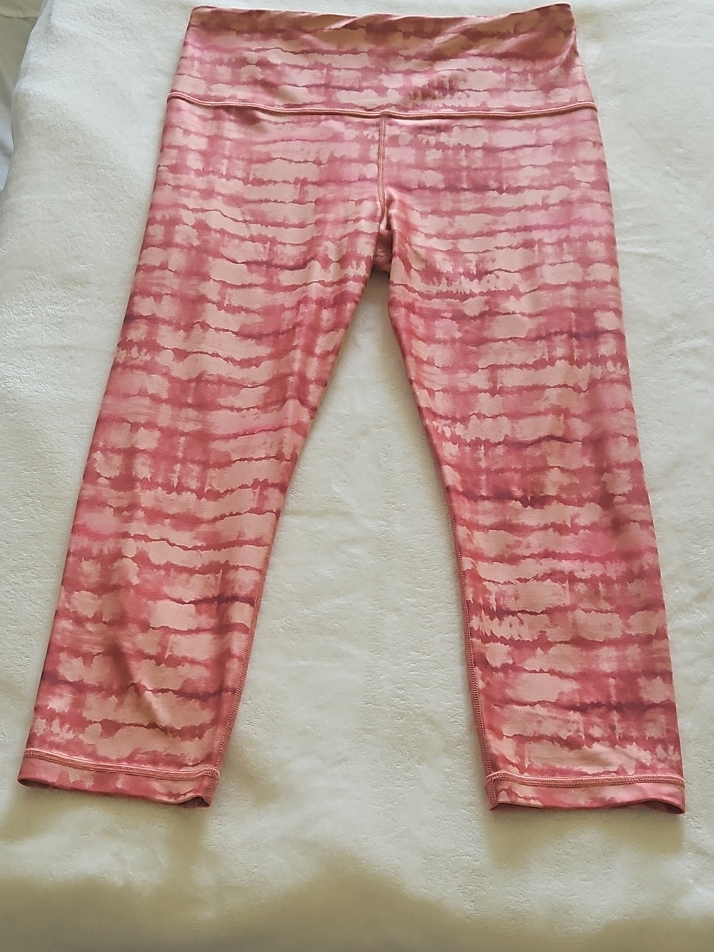 Athleta Women's Elation Capri Leggings Tahiti Island Coral